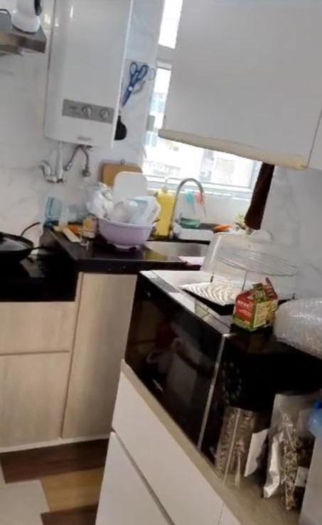 廚房配套新淨,相當實用。(代理提供)