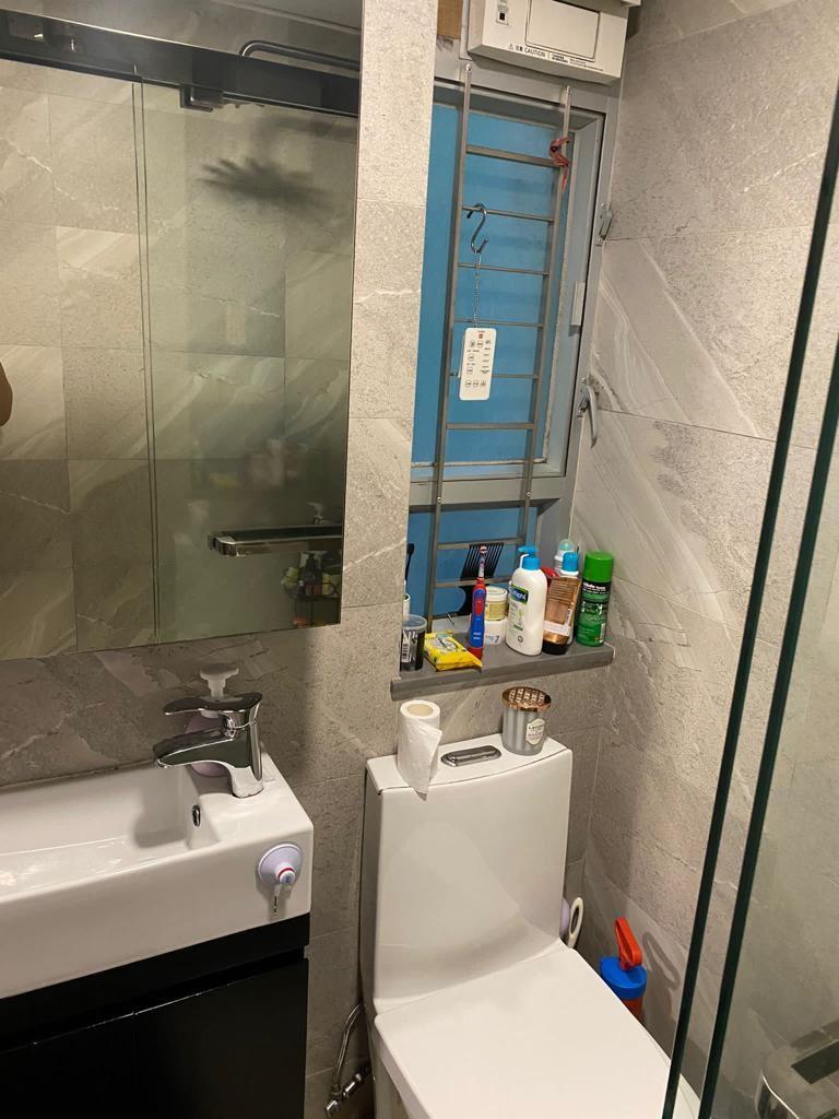 明廁浴室裝修企理整潔,保養不俗。(代理提供)