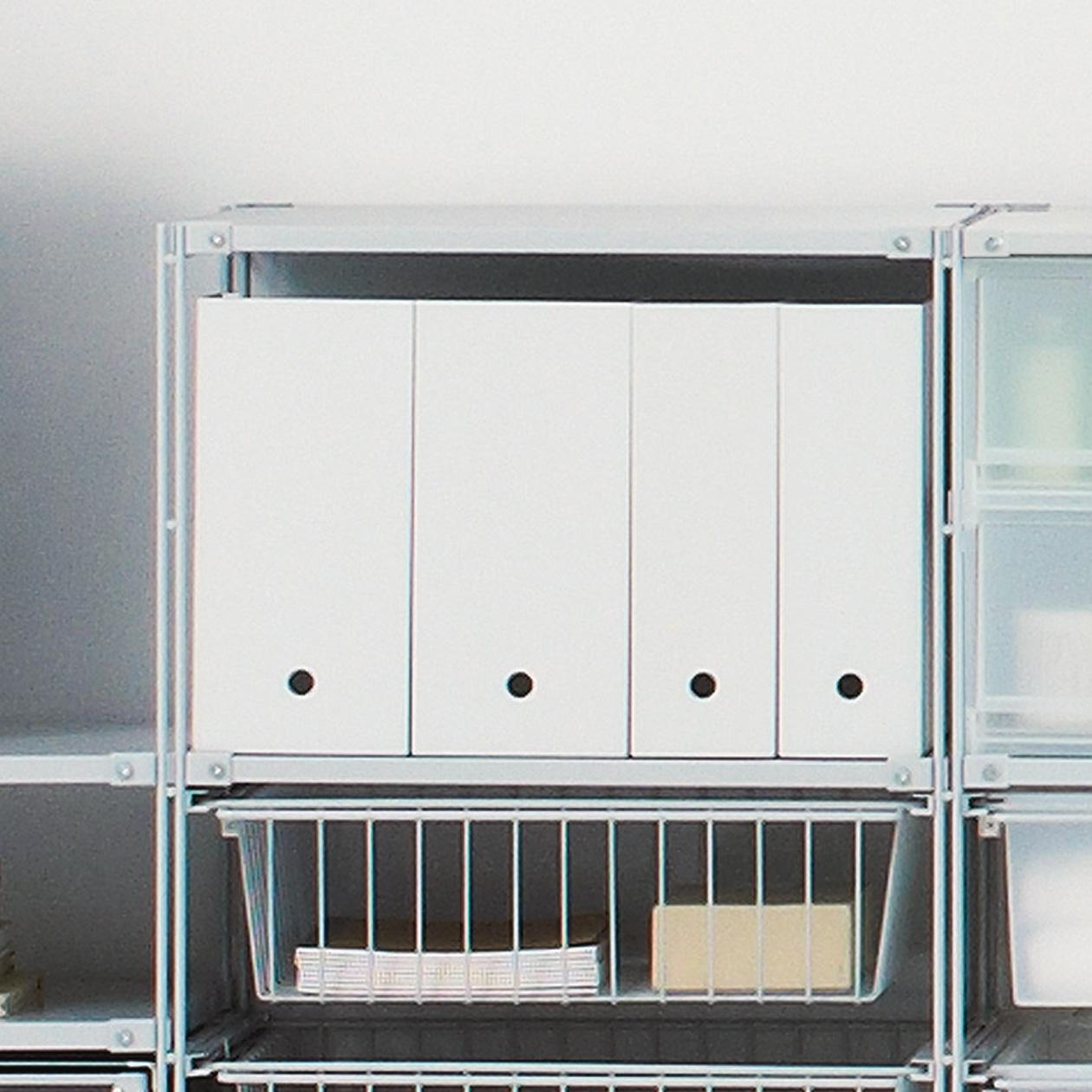 PP文件格│有助整齊存放各式文件、書籍及其他形狀不一的物件,為桌面帶來整齊統一的視覺效果。備有半透明及灰白色供選擇。優惠價:八折 (HK$7–$84) (原價:HK$8–$105)