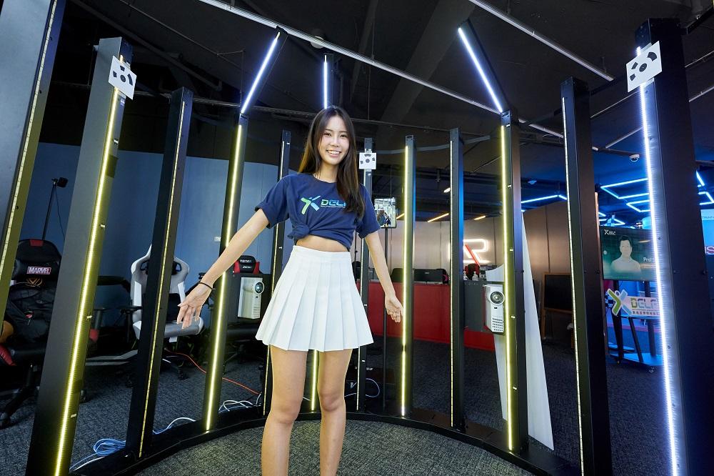 暑假好去處│數碼港邀請了六間初創企業參與傳媒簡介會,帶來他們的數碼娛樂體驗。參展的企業包括 Ubivox- Catwalk Fashion Show、PureHay- 數碼龐克展、HTC Vive VR Printing、GustoCALLI CATCAST、ATTA- 人工智能運動教練,以及由聖公會聖米迦勒小學的學生演示的 HKDSA無人機足球。