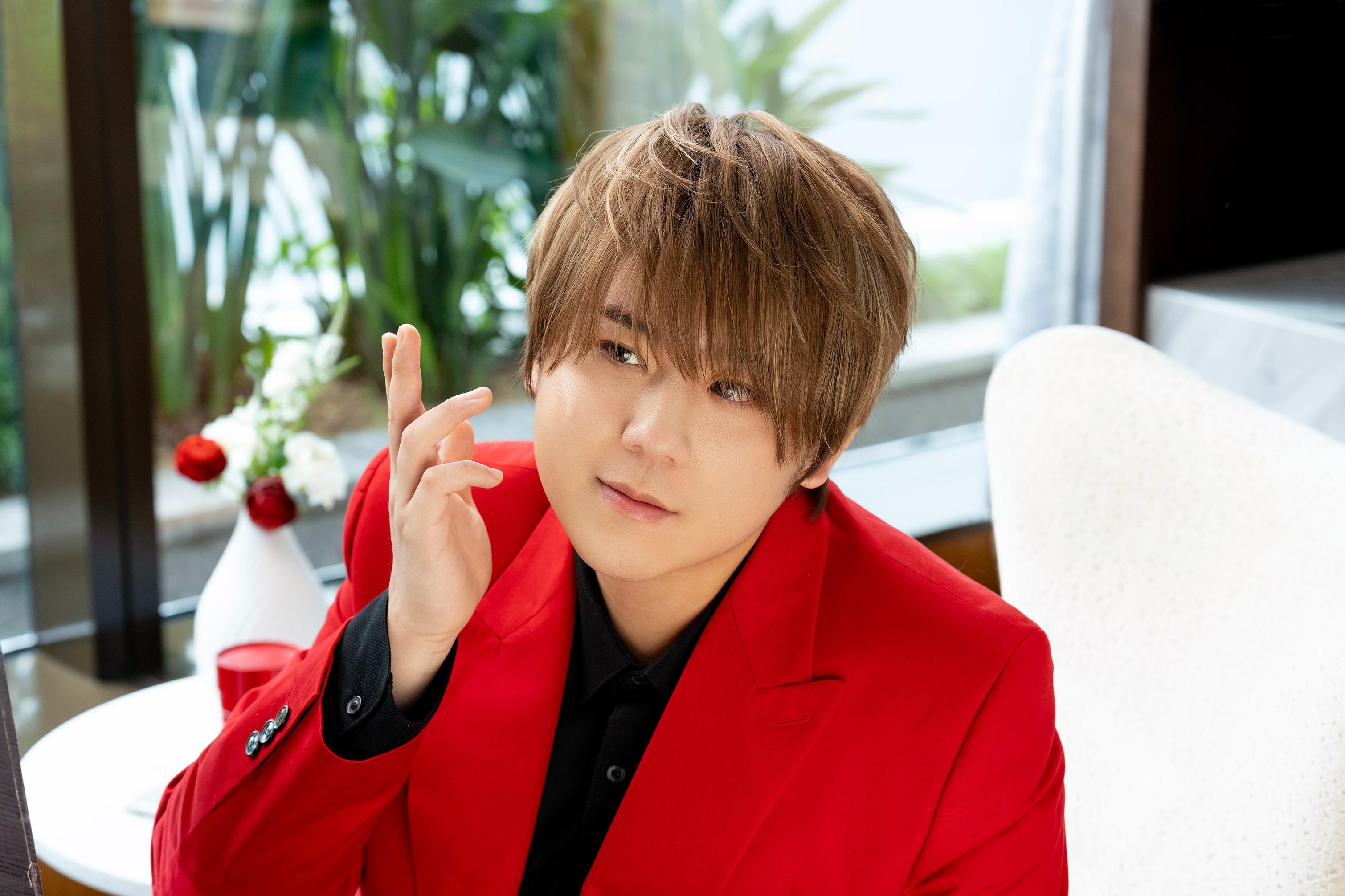 姜濤Keung To、盧瀚霆Anson Lo、呂爵安Edan、陳卓賢Ian,最近為ULTIMUNE王牌系列拍攝全新影片