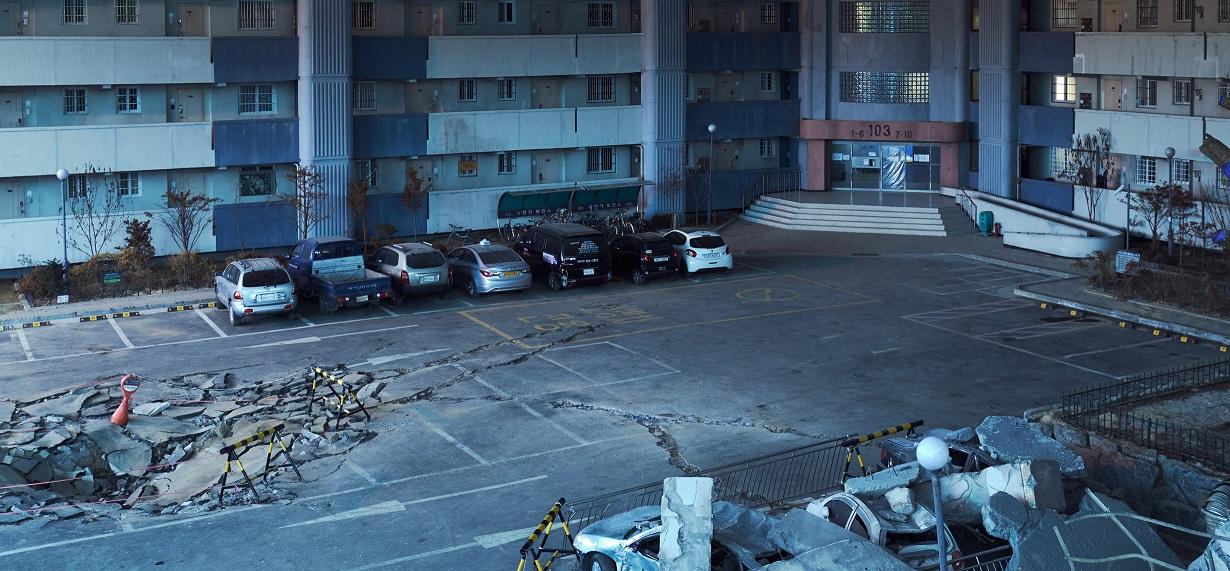 《烏托邦浩劫》並非一般災難片,以不同層次刻劃複雜人性。