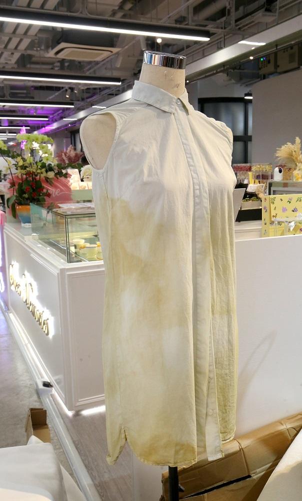 本草綱目│購買任何產品,即可獲贈門市開幕限定擴香石套裝,凡追蹤Instagram (@locoweed.c)及登記成為會員,即可獲贈明前香水旅行裝│8月17日至9月17日