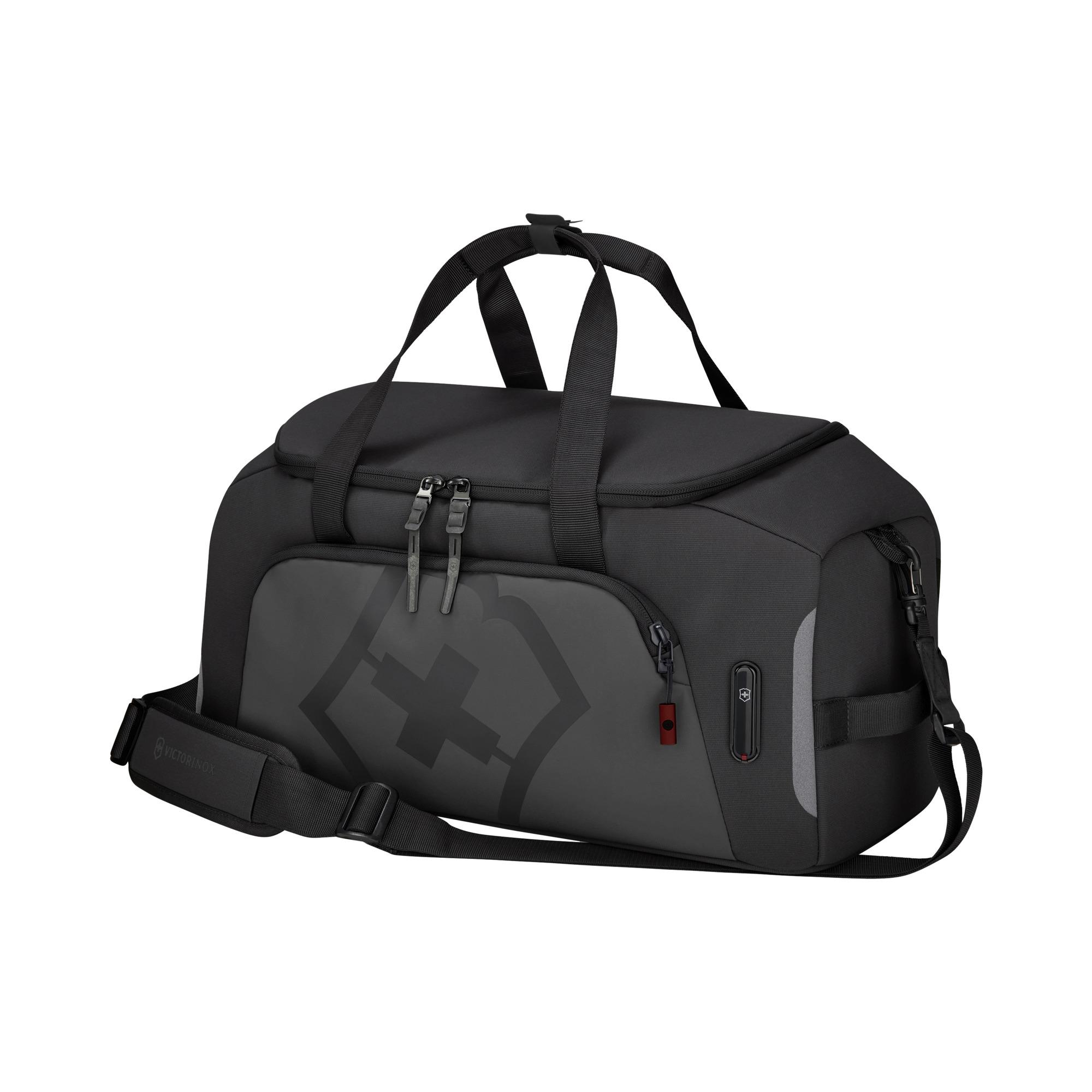 Victorinox_Touring 2.0 Sports Duffel_Black_HK$1,890