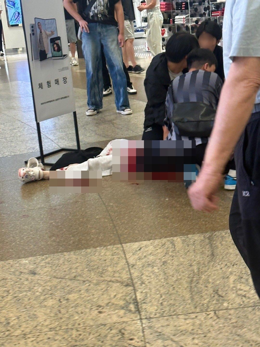 有女子疑受傷較重。(Twitter圖片)