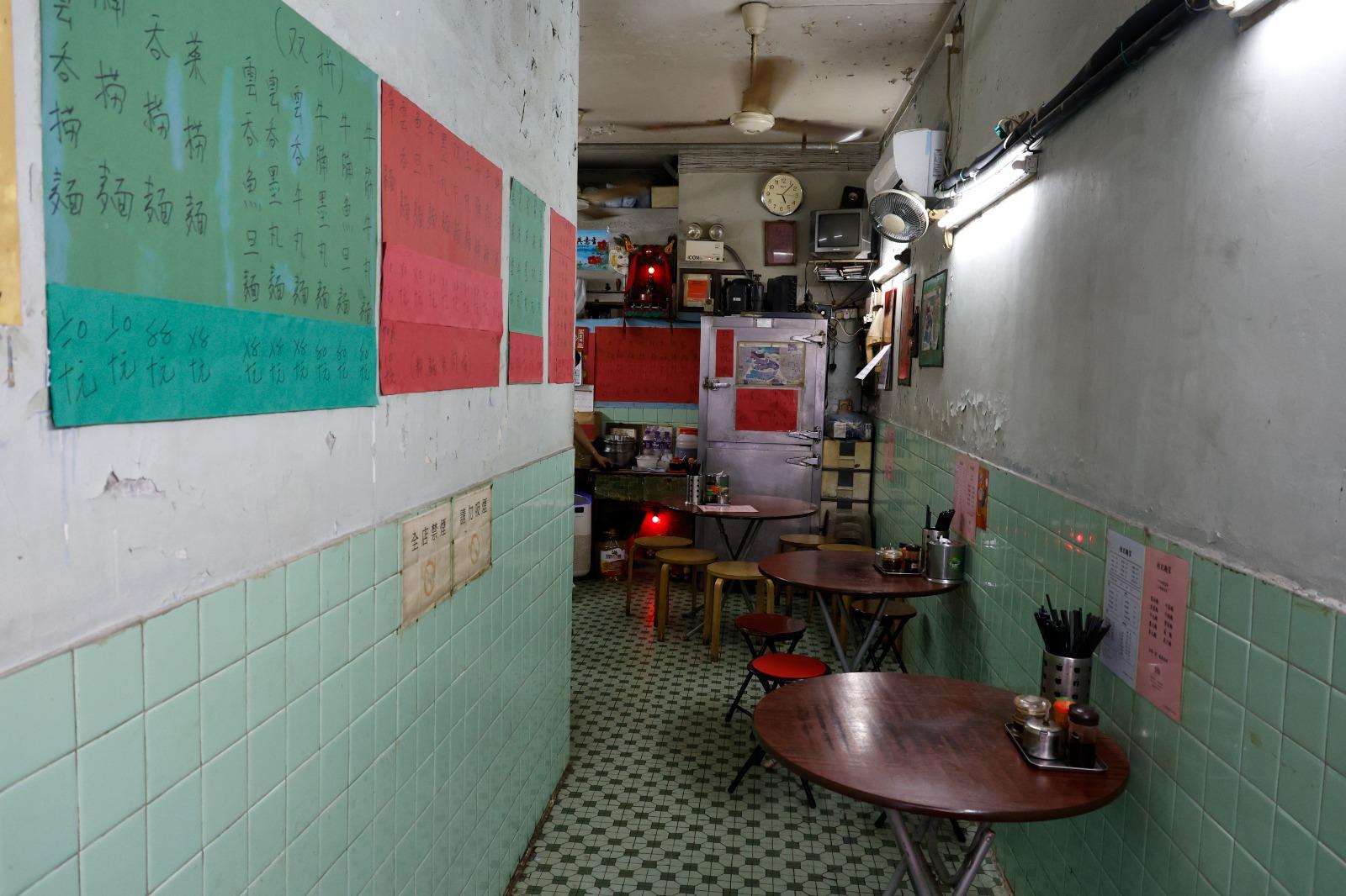 店面雖少,但工作量多且繁複,盧老闆表示「有請過人,但教兩日就走」。(AM730圖片)