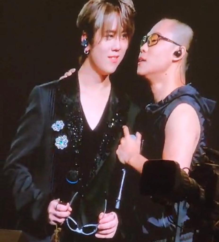 Gareth. T在萬人面前咀姜濤。