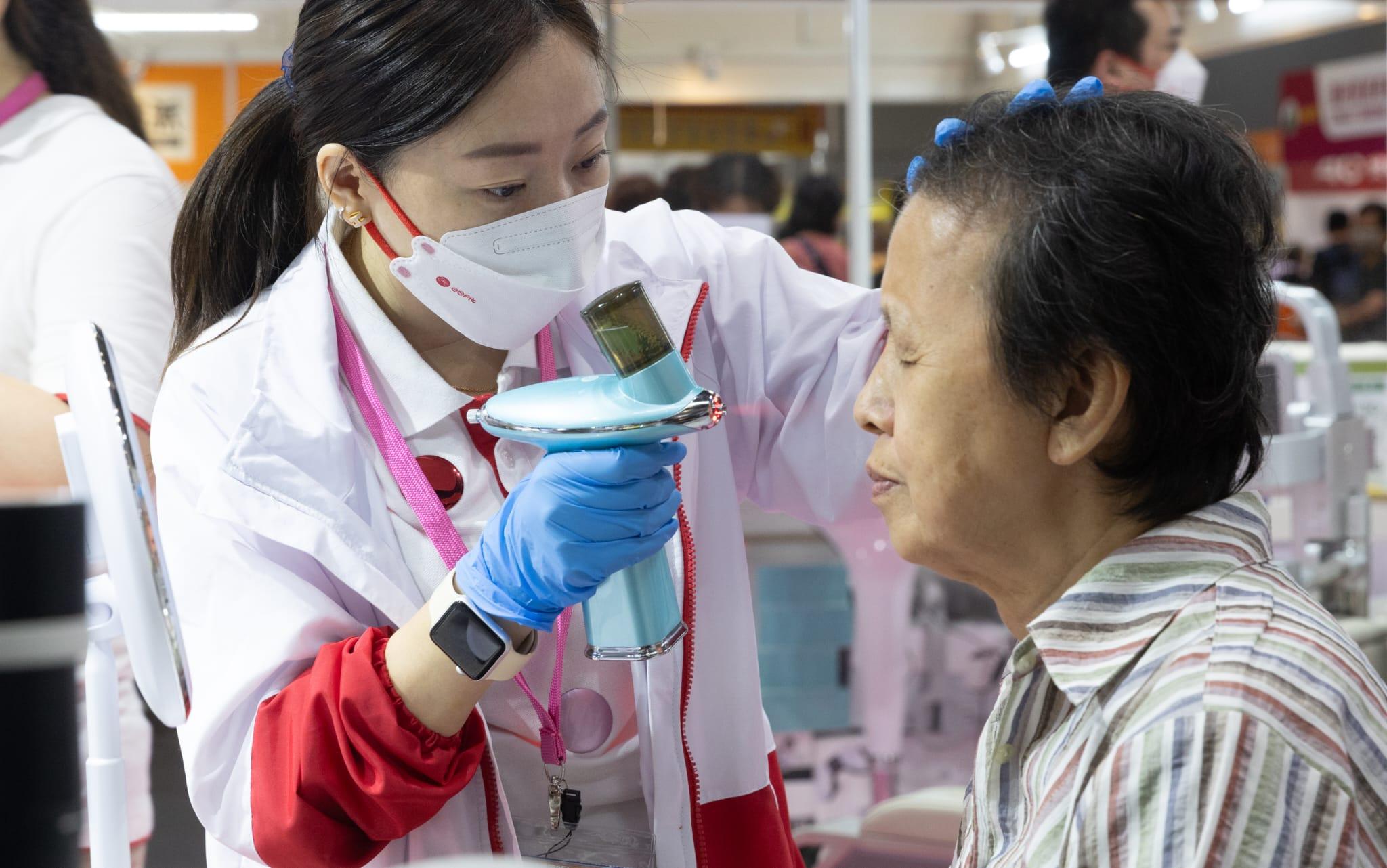 工展會購物節|今最後一日展商推優惠促銷 有檔主稱生意額歷年最差 (蘇文傑攝)