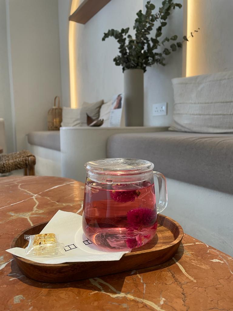 完成按摩後,師傅提供花茶特飲。