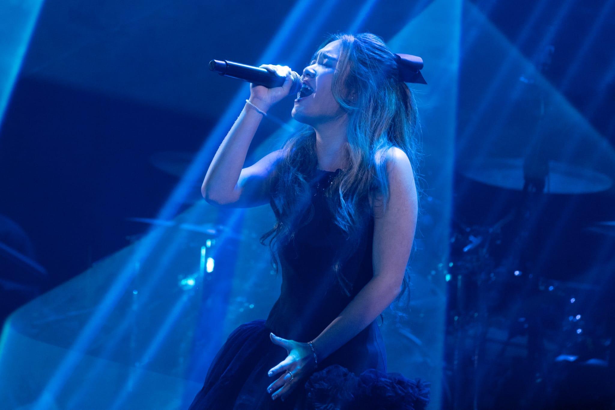 《溫拿情不變說再見演唱會》尾場,鍾鎮濤女兒鍾懿擔任嘉賓。(蘇文傑攝)