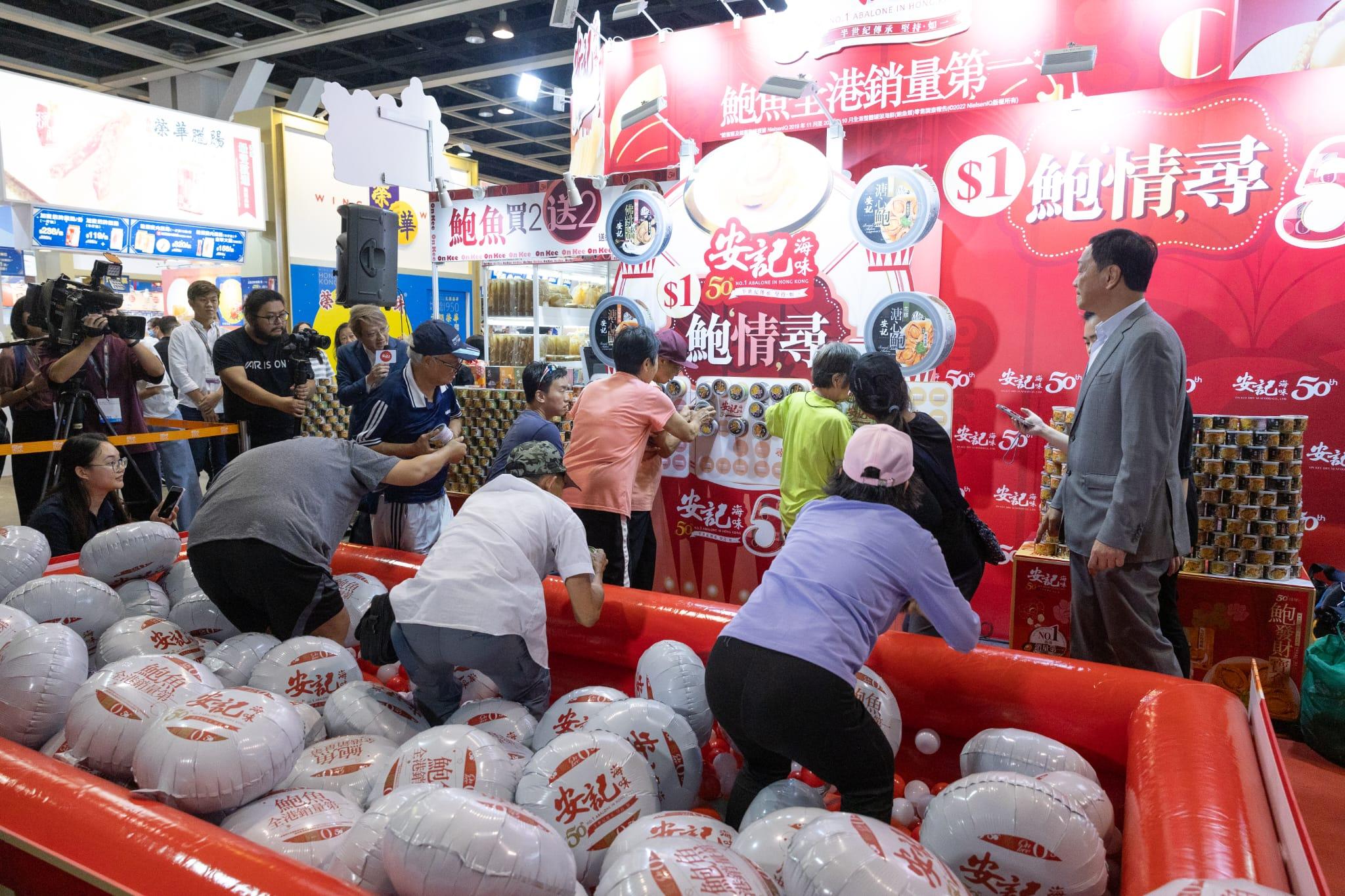 美食博覽2023|灣仔會展美食博覽今開鑼 有市民為搶鮑魚三日前已排隊