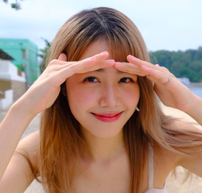 莊子璇與DAY@COLLAR為中學同學。