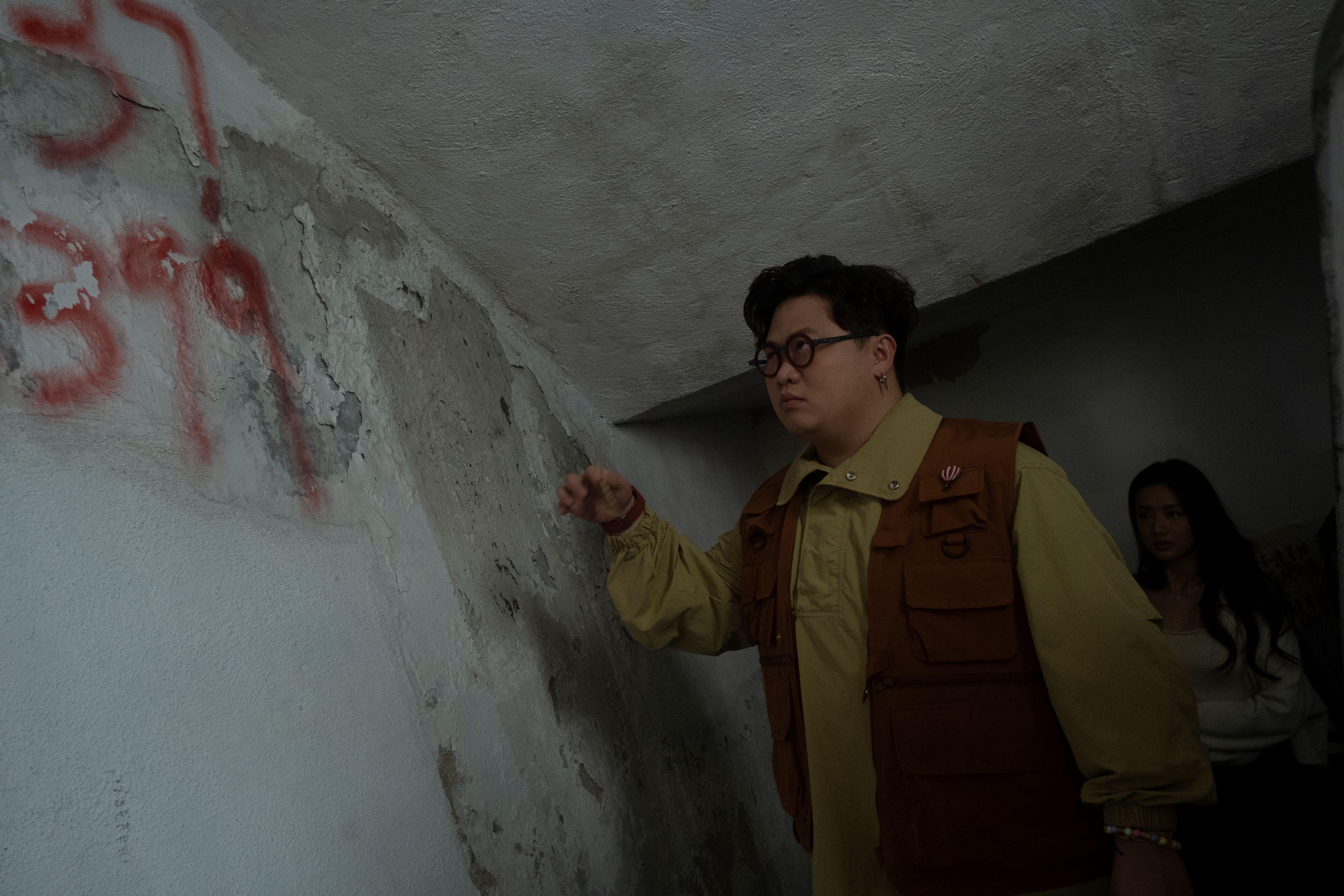 肥仔在《陰目偵信》演的石仔,擁有陰陽眼。