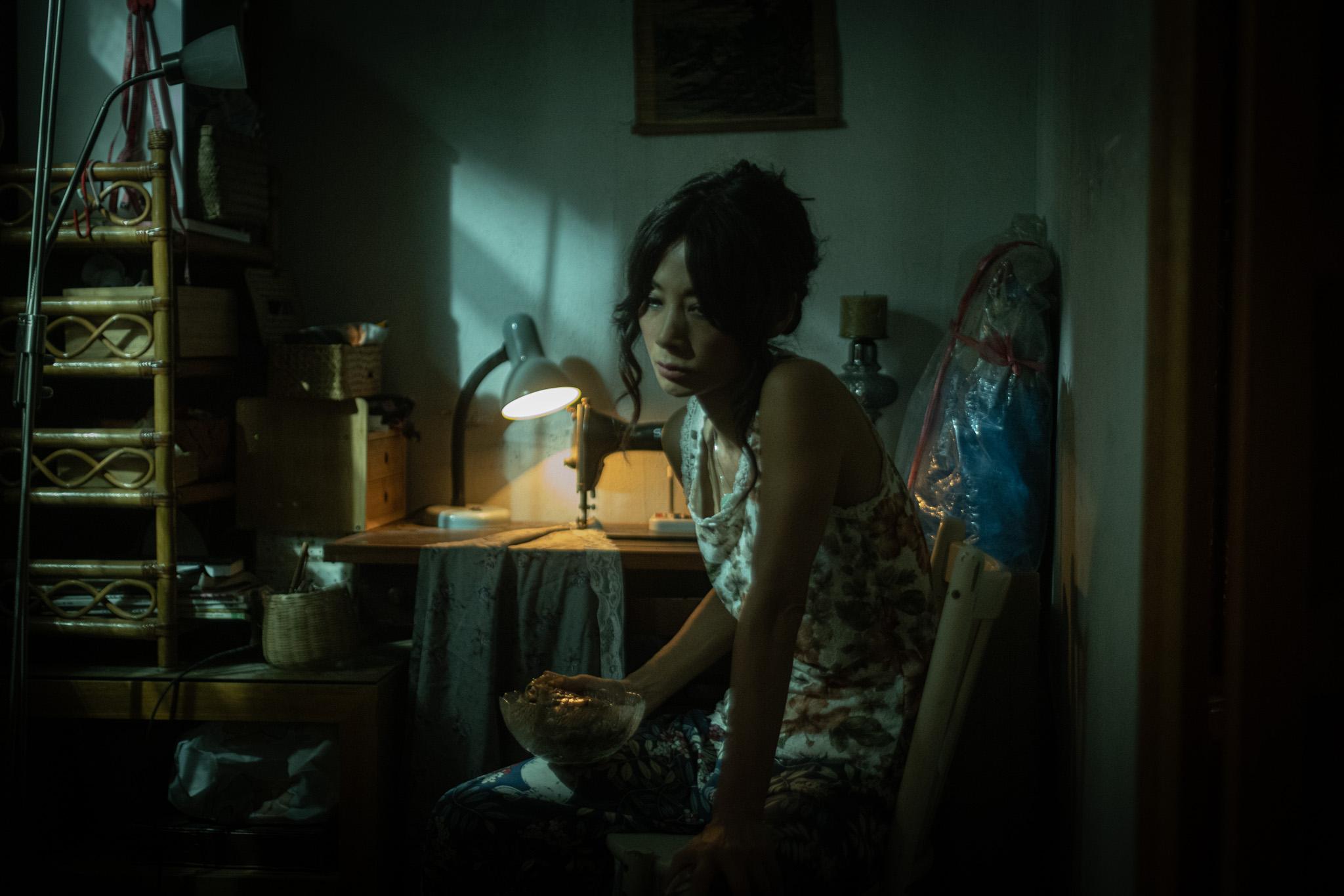 白靈主演驚慓電影《七月返歸》。