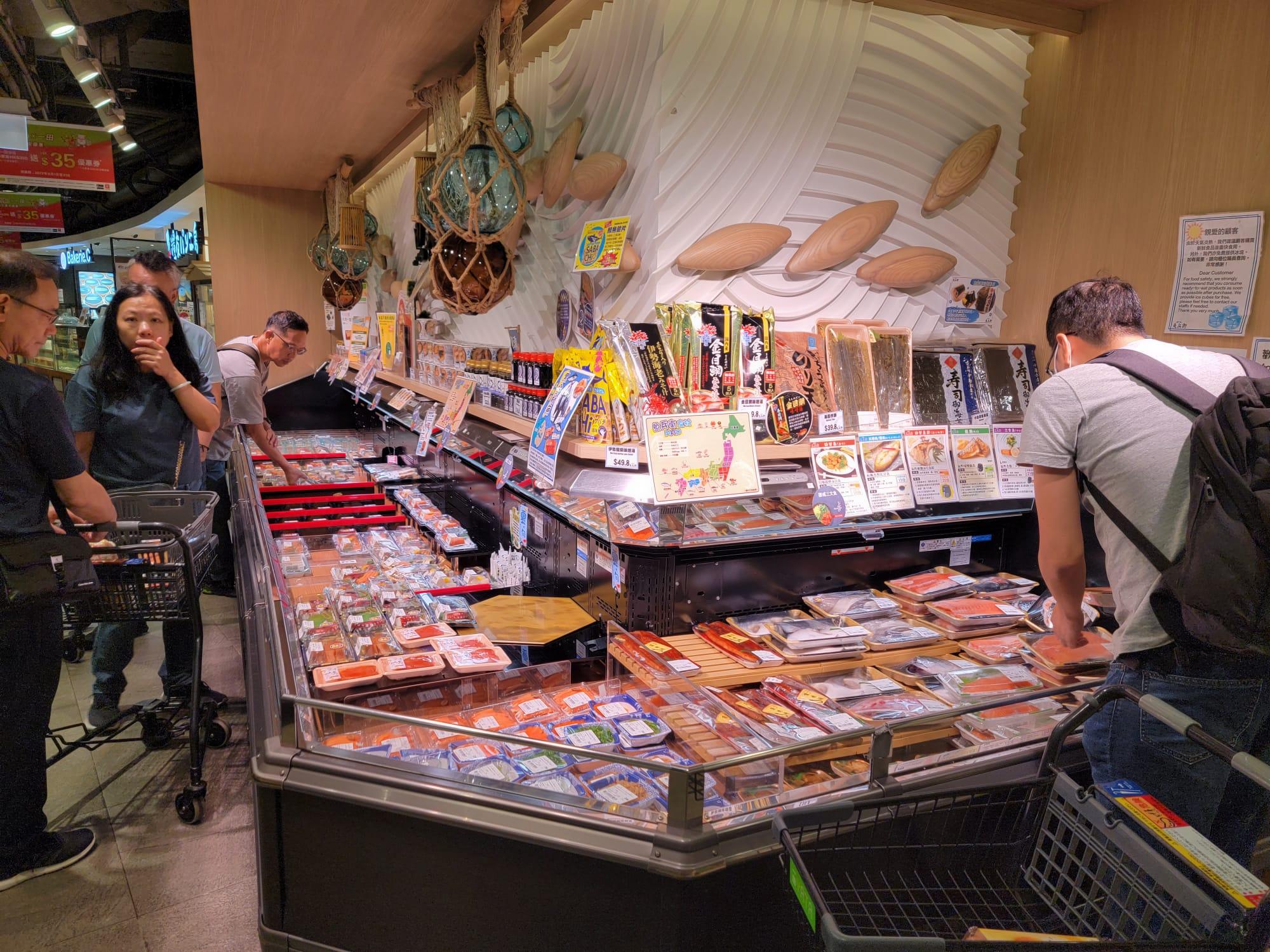 謝展寰表示不排除擴大禁令範圍。(資料圖片)