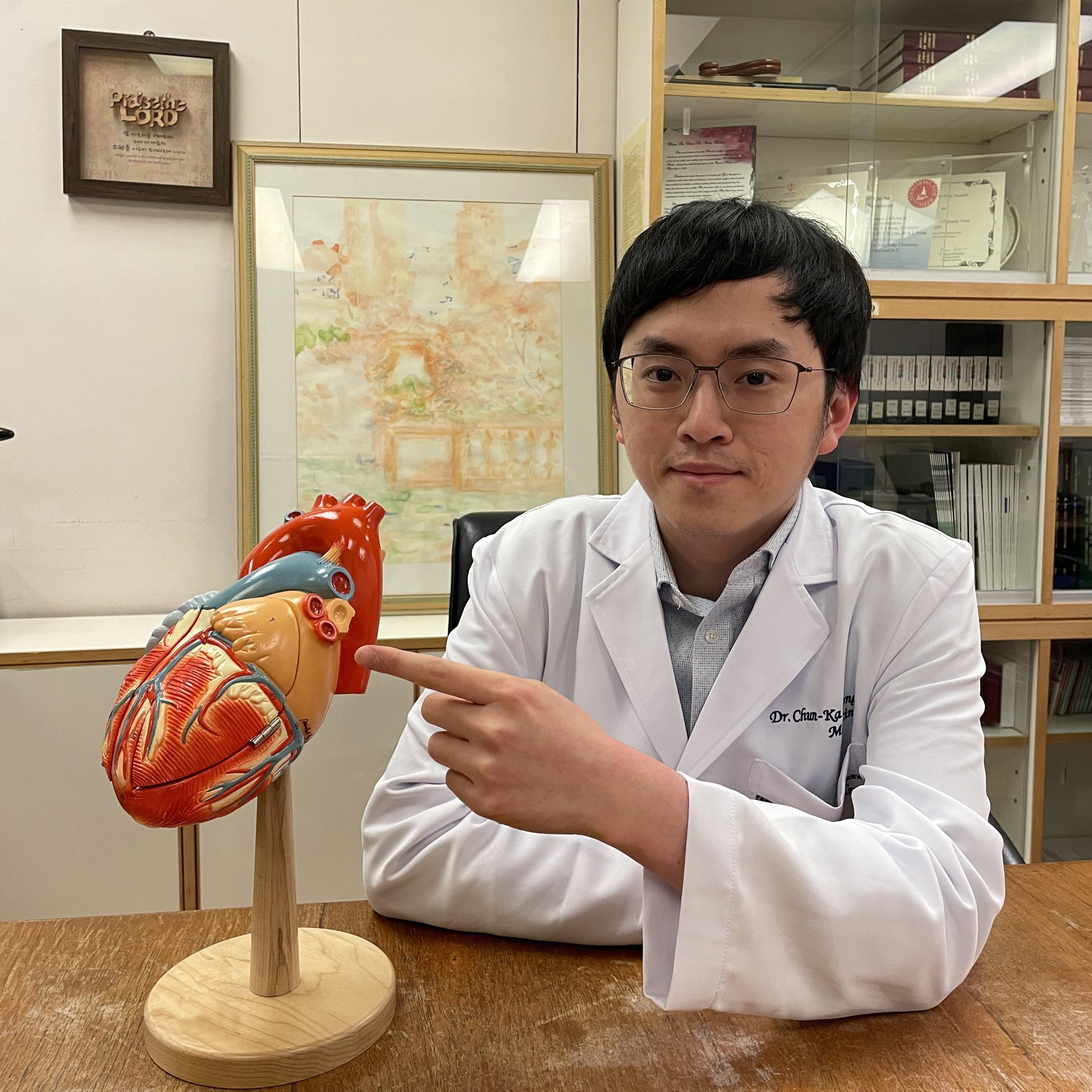 香港大學李嘉誠醫學院內科學系心臟科臨床助理教授黃浚嘉醫生