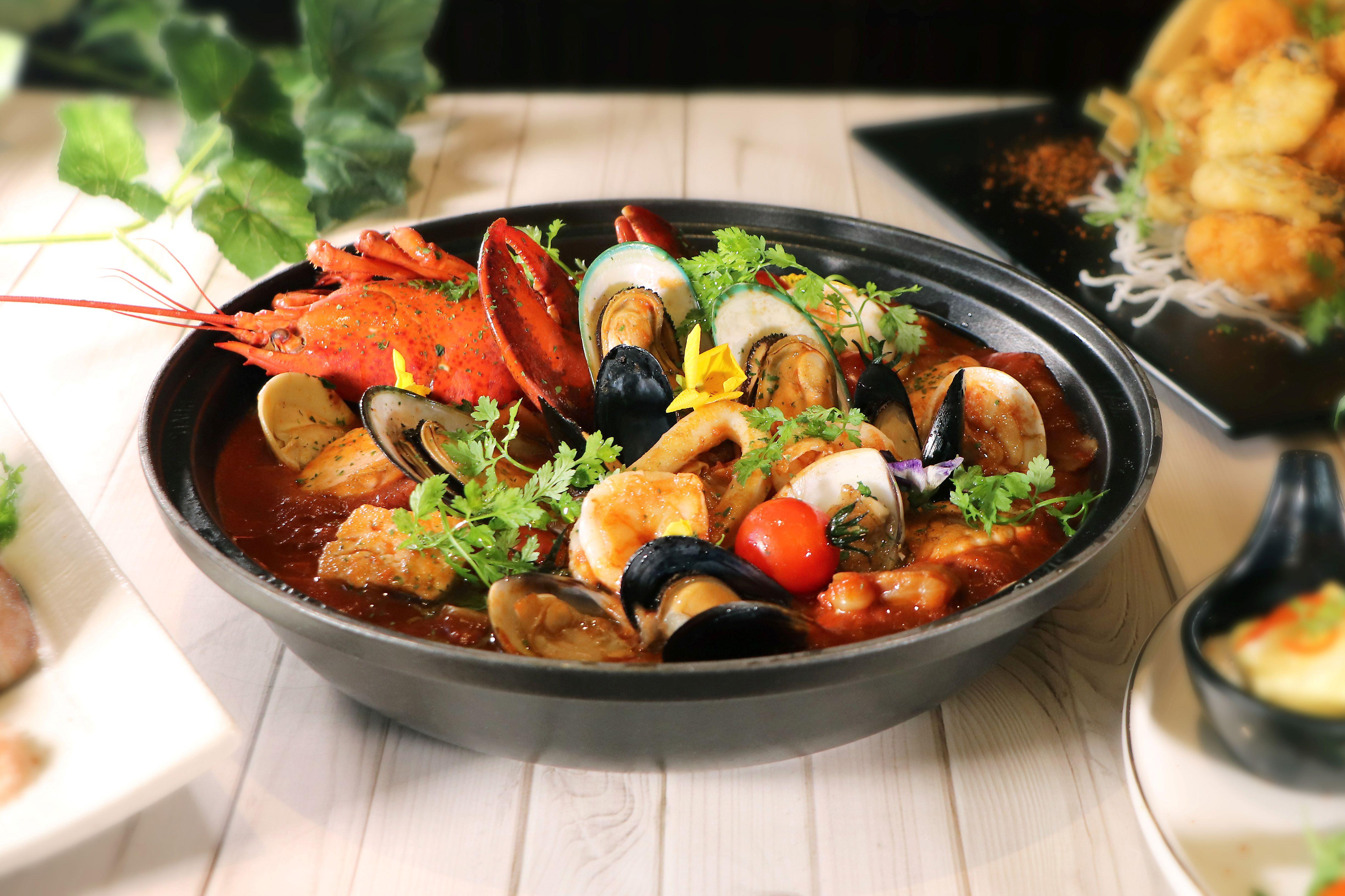 九龍酒店高達7折優惠 + 生日半價 「蠔」華和牛自助晩餐