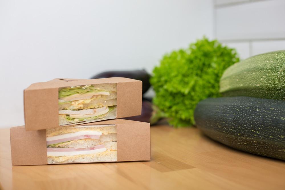 三文治多是打工人們的午餐,可將多種材料夾在一起,既又不用加熱,又不怕漏出來。(圖片來源:Shutterstock)