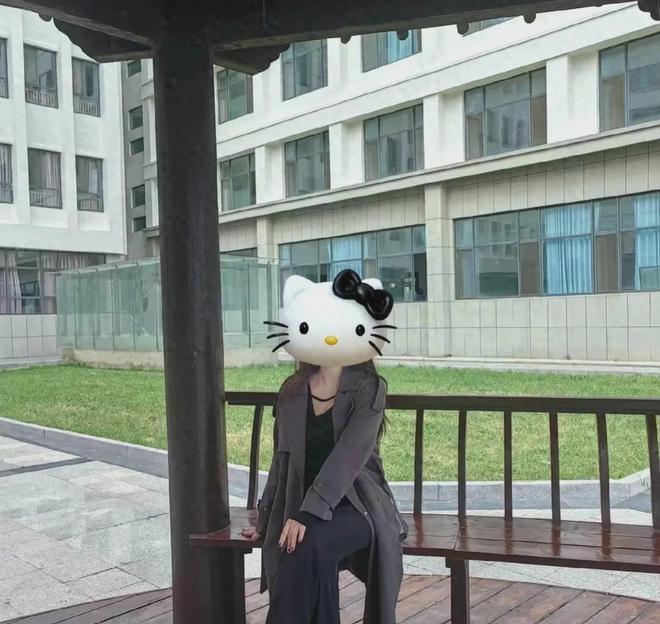 春宮事件涼亭成打卡熱點