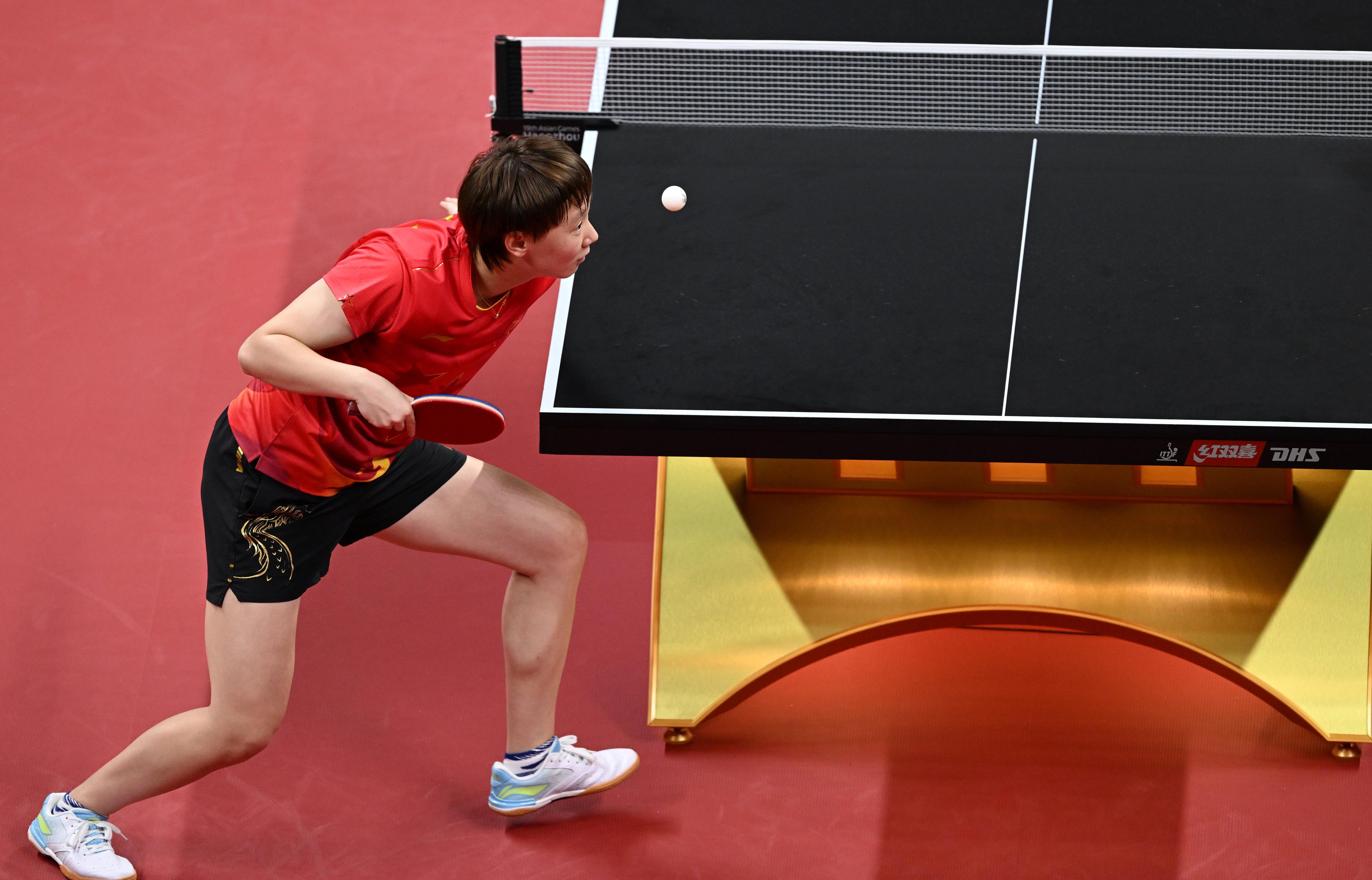 世界冠軍王曼昱。(圖/新華社)