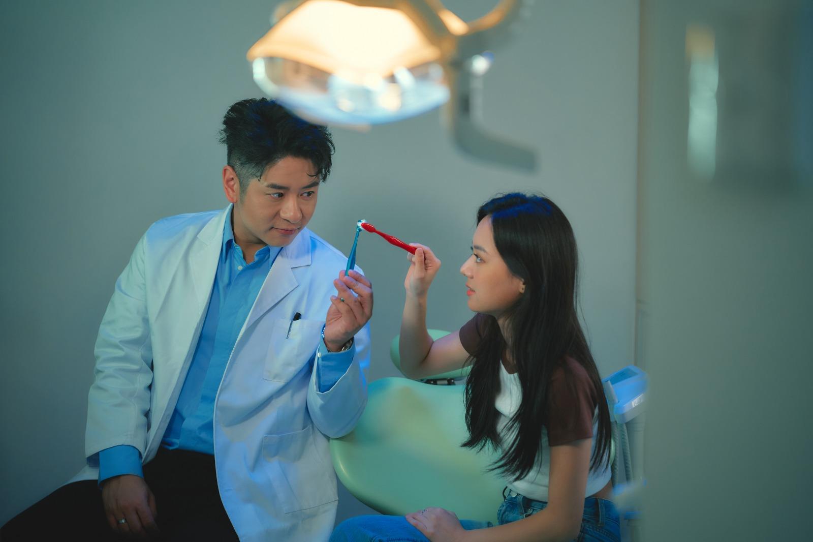 《牙痛文學》由校花Shadow擔任MV女主角。