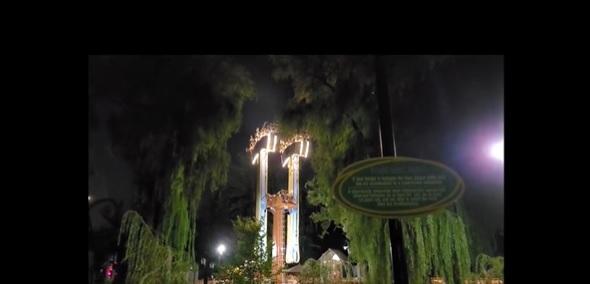 遊客受困半空。(互聯網)