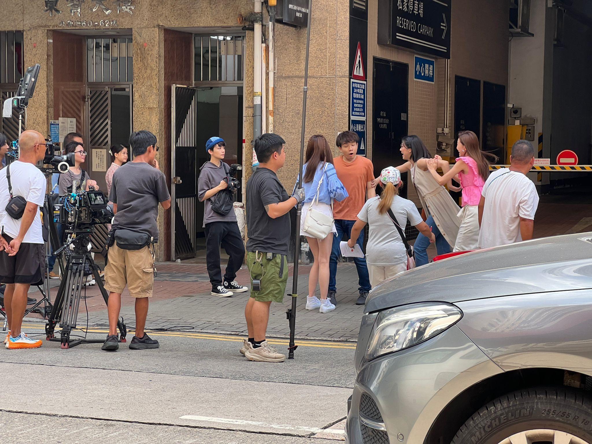 吳若希今日到土瓜灣開工,工作中度過中秋節。