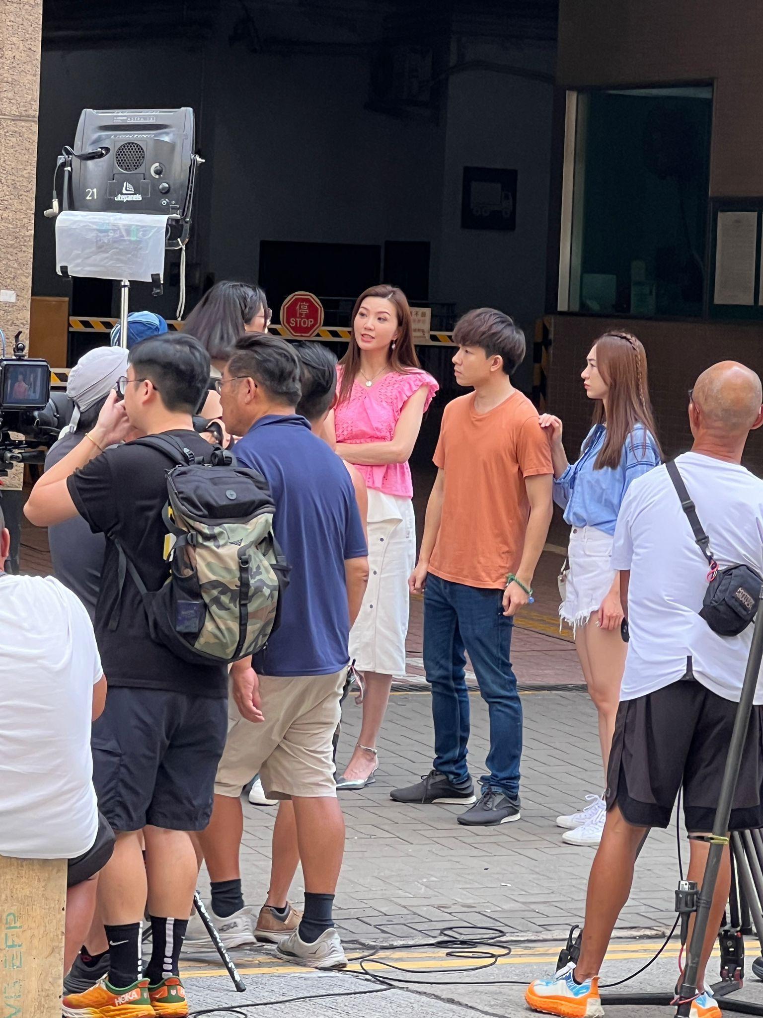 吳若希今日到土瓜灣開工,工作中度過中秋節。