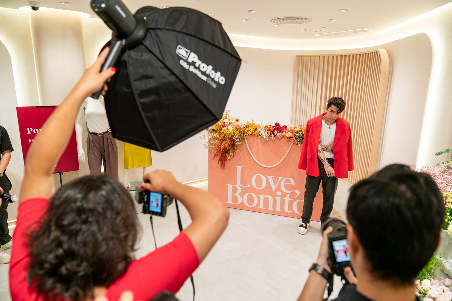 國際時尚攝影師Saskia為Tyson拍攝照片