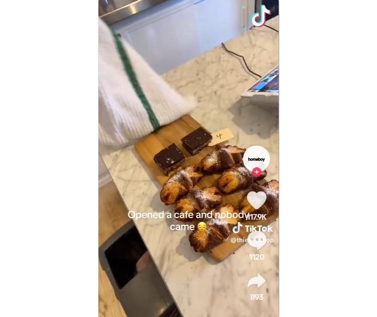 Tom頹爆拍片,介紹他精心打造的咖啡店。(互聯網)