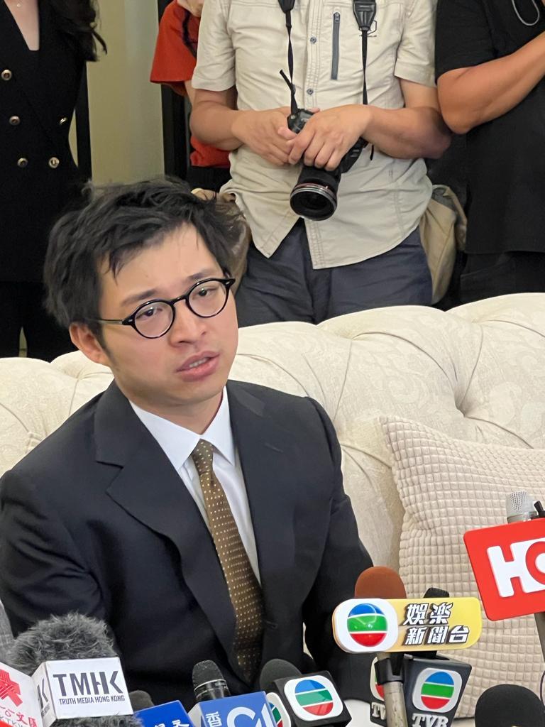 林作面露愁容,但記招上也有開玩笑自嘲一番。