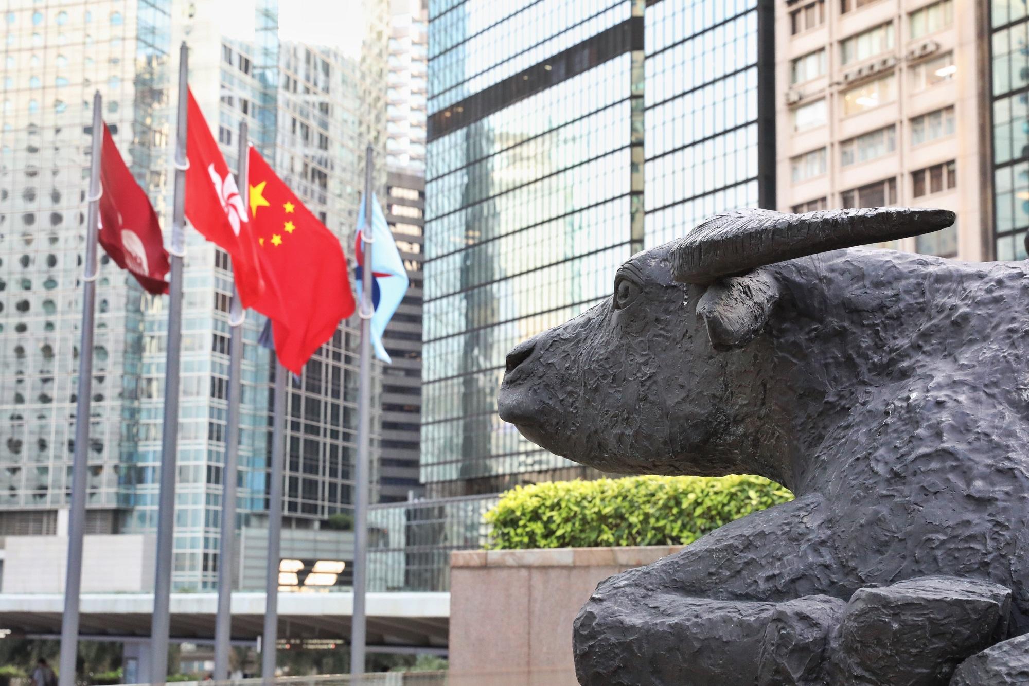 港股收市|恒指挫387點 北水120億掃貨 國藥染藍即挫8%