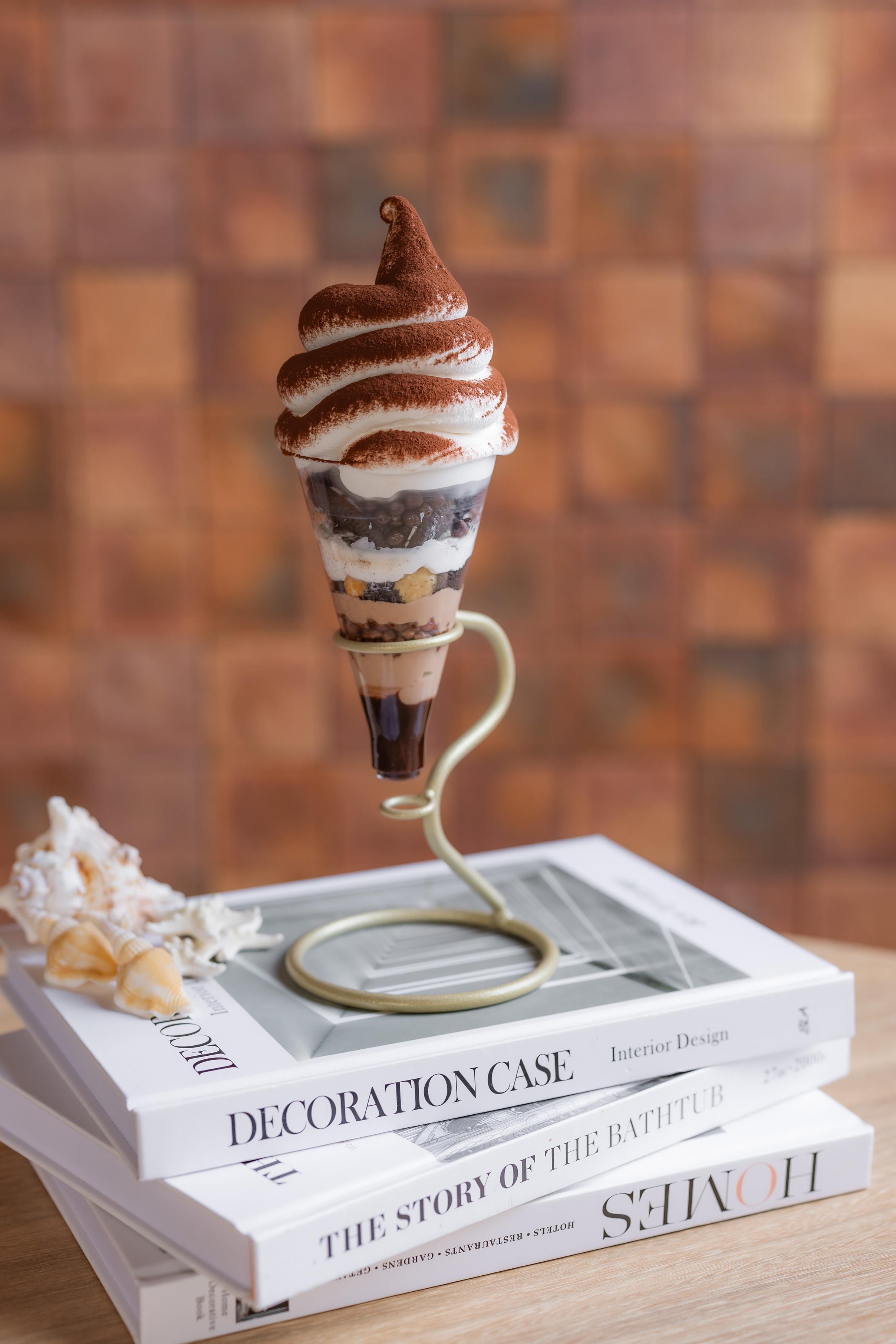 特濃5.0牛乳軟雪糕朱古力芭菲 $64