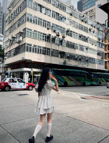 內地女嫌棄香港落後,指唯一一個優點就是香港地方打卡一流(圖片來源:小紅書@阿肆不吃冰)