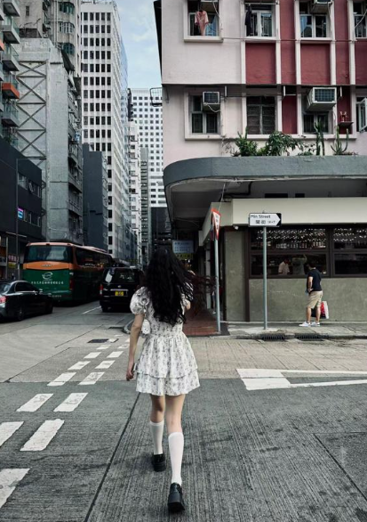 內地女嫌棄香港落後,批評港鐵票價貴(圖片來源:小紅書@阿肆不吃冰)