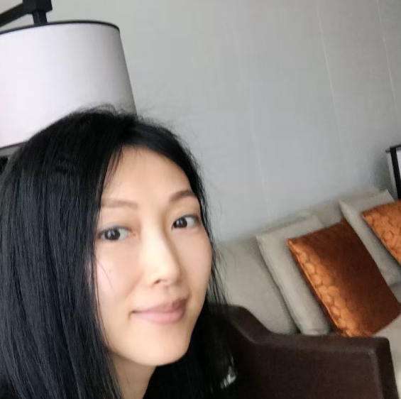 鄭裕玲(Do姐)「至八會」好姊妹丘凱敏保養得宜(網上圖片)