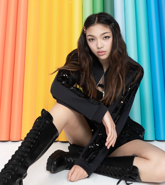 少女組合XiX成員Kiele鄧曉殷