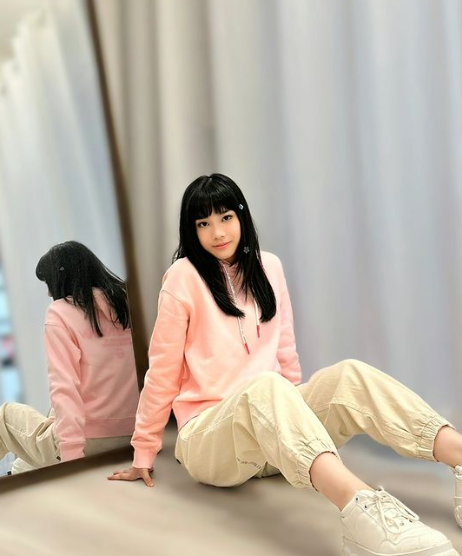 少女組合XiX成員Charlotte繆昀希