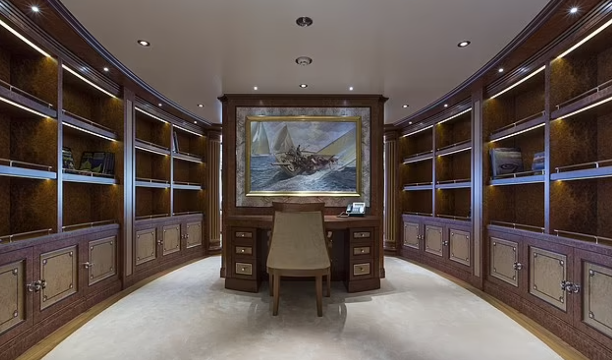 普京遊艇|之前已曝光的普京超級遊艇內部圖片。(互聯網)