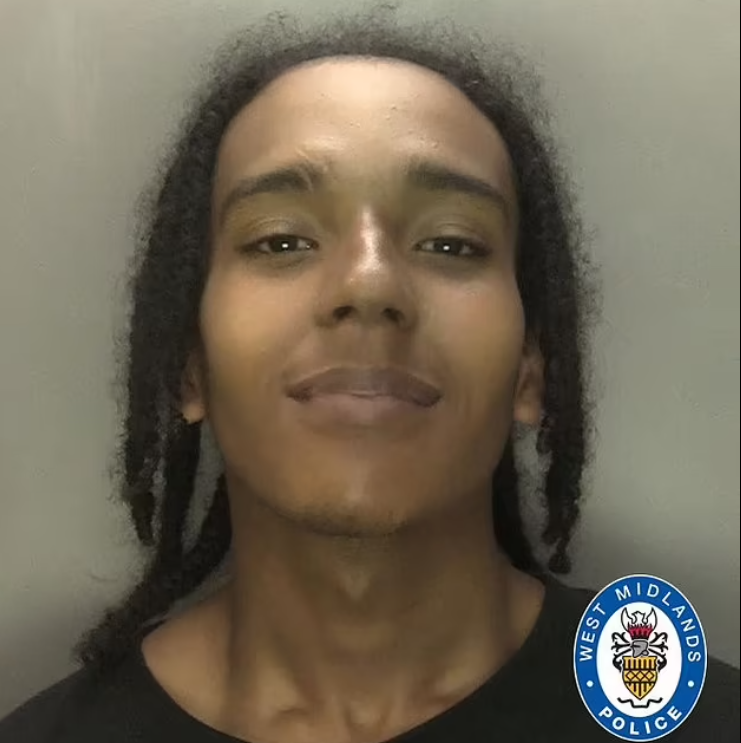 伯明翰|持槍青年。(互聯網)