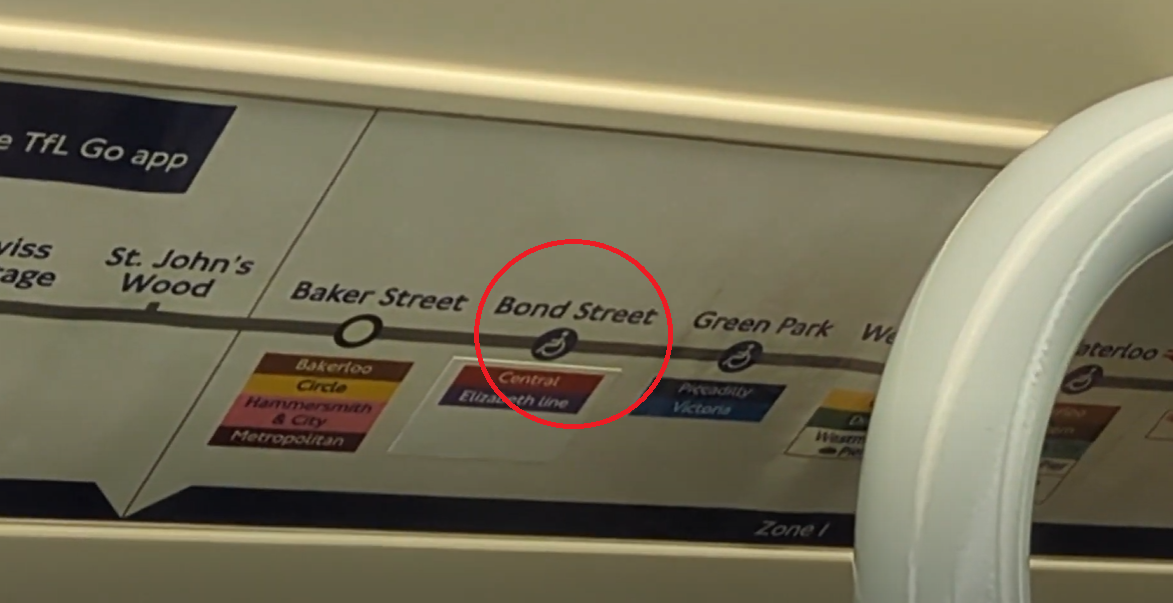 移民英國|車廂內的路線圖未有改動,仍然叫「Bond Street」。(互聯網)