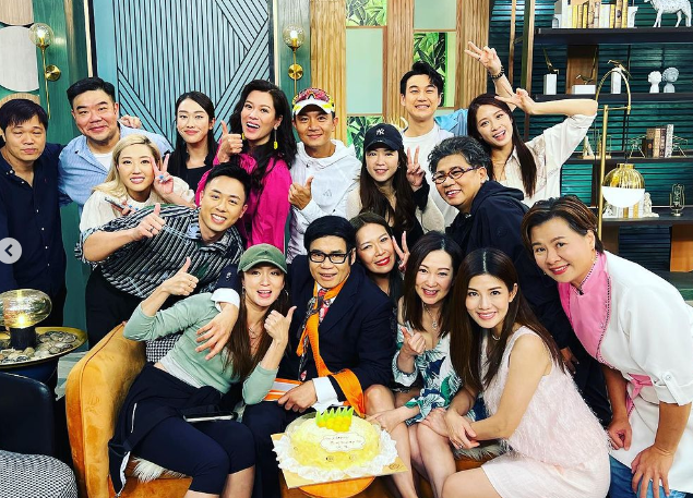 宋芝齡IG上載多張相片慶與《流行都市》台前幕後一同慶祝祝安德尊62歲生日正日