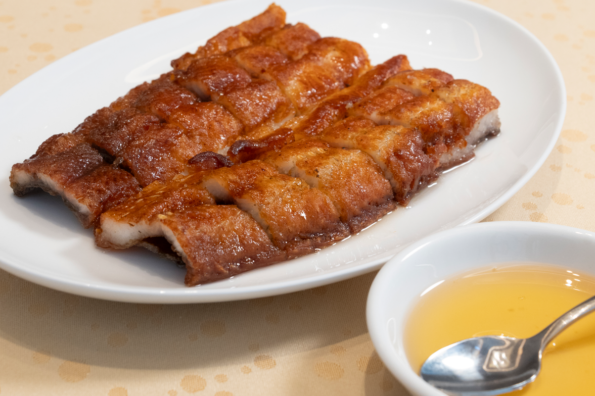 蜜汁燒鱔選用新鮮鱔,每日即劏即製,外皮焦脆,肉爽多汁。(攝:蘇文傑)