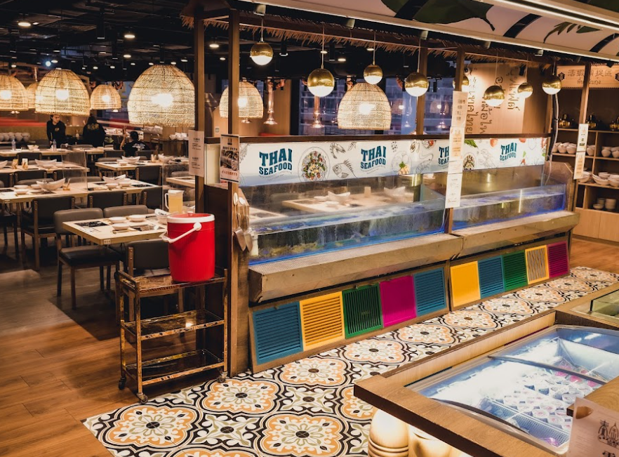 網上獨家預訂成人可享65折優惠價$188,小童可享5折優惠價$84,優惠需9點後入座方可使用,並至少一日前預訂,供應期由即日起至10月31日。