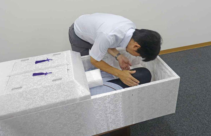 乾冰|日本近期有3人在瞻仰遺容後死亡。圖為摸擬圖。(互聯網)