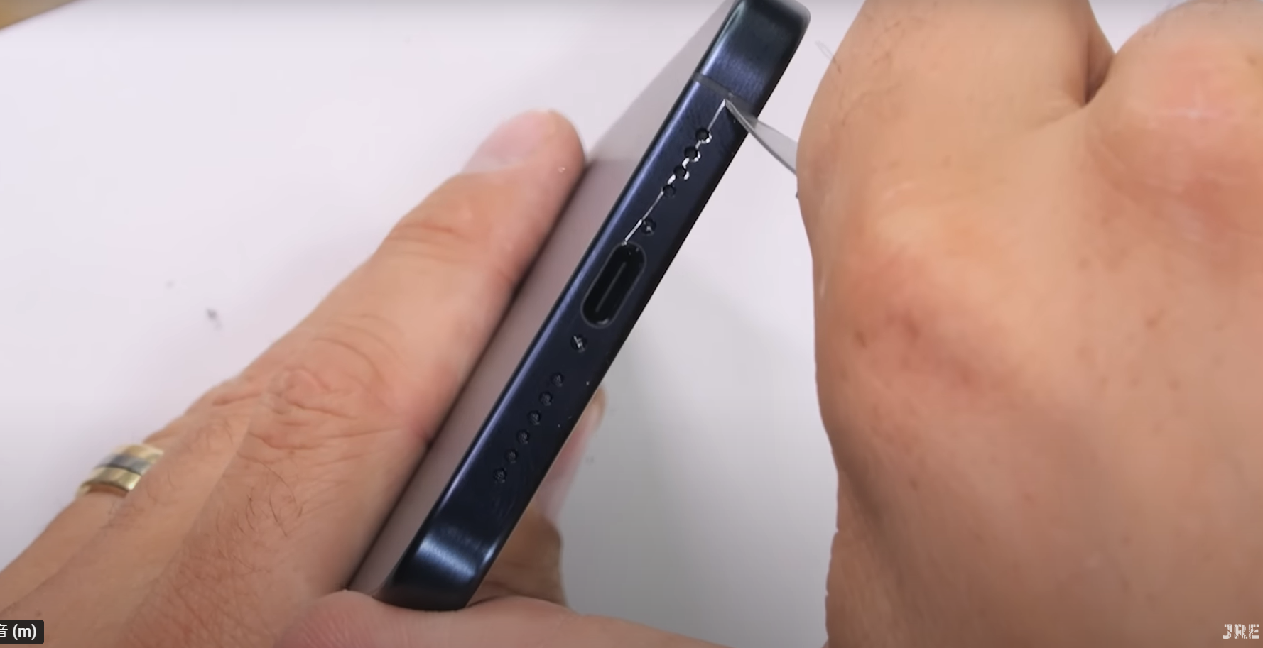 iPhone 15 Pro Max 測試過程。(互聯網)