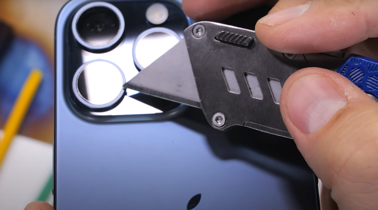 iPhone 15 Pro Max 測試過程。(互聯網)