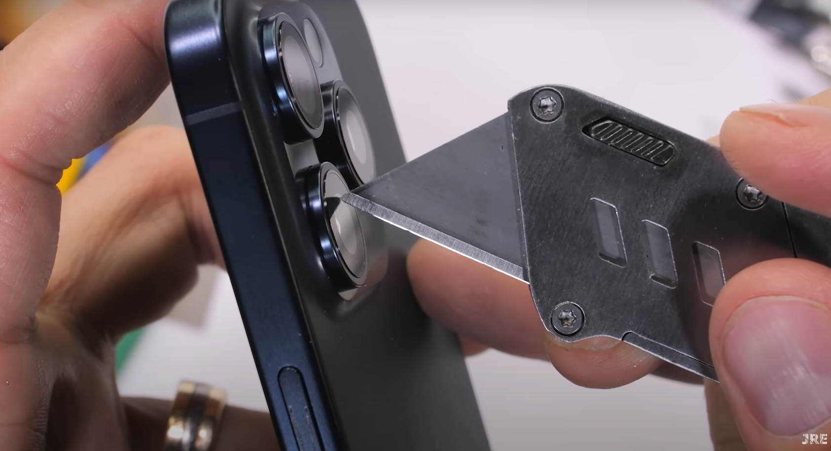 iPhone 15 Pro Max 測試過程。(互聯網)