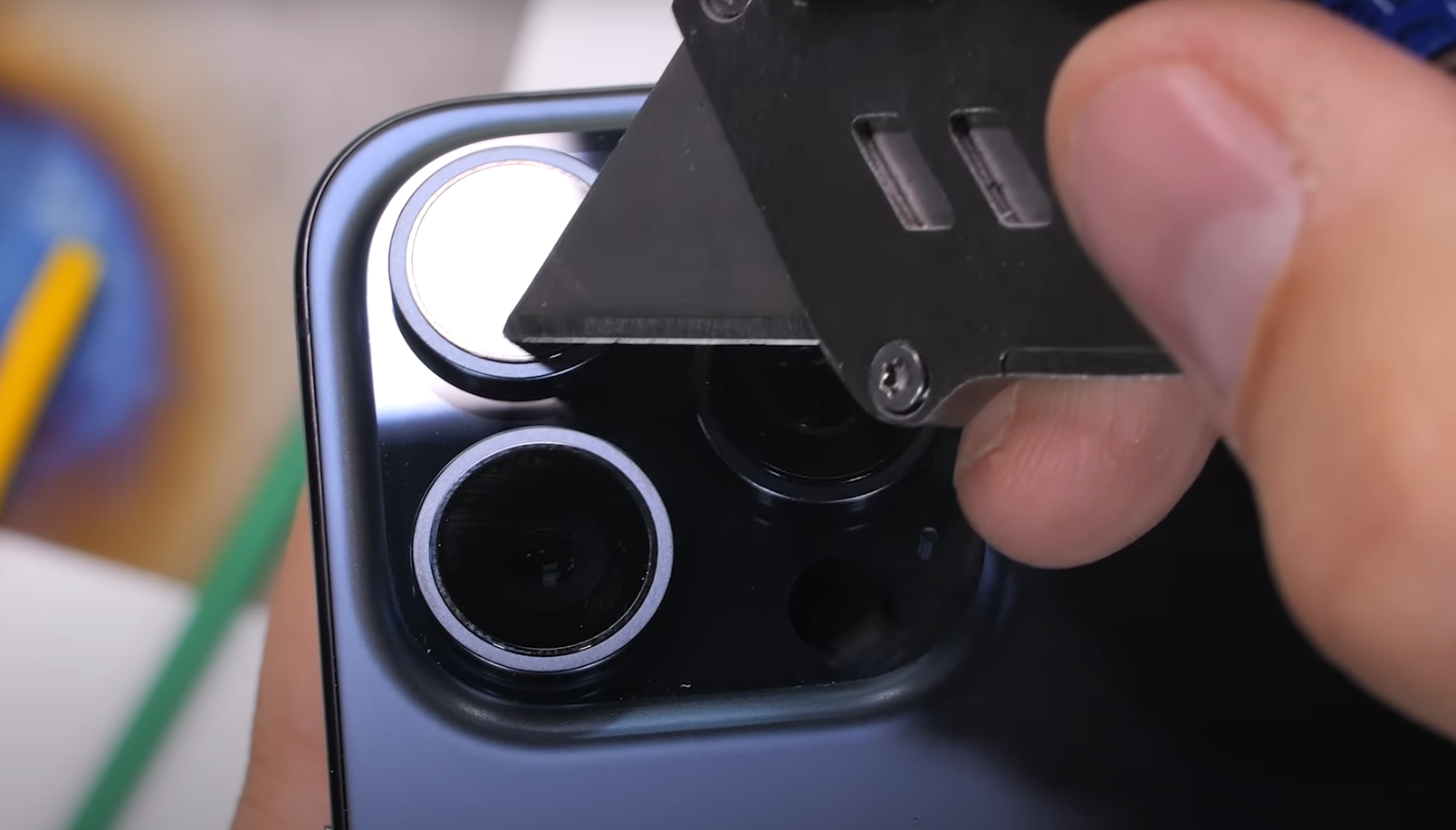 iPhone 15 Pro Max 測試過程。(互聯網)