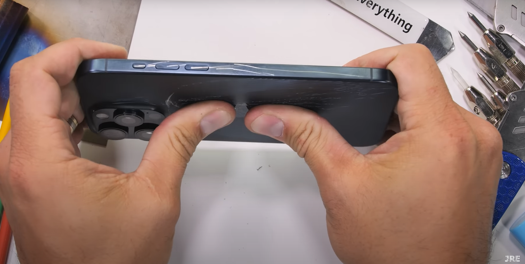 iPhone 15 Pro Max 測試過程。(互聯網)